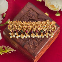 Hair clip, set with pearls, floral motif. Ahankaraka AKHC08.