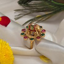Finger ring, elephant motif. Ahankaraka AKFR20.