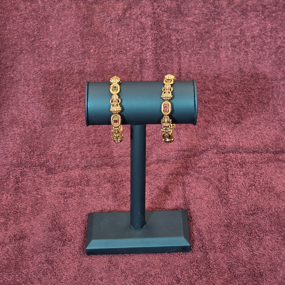Bangles, Lakshmi motif. Ahankaraka AKBA113.