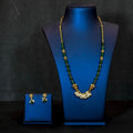 Single Layer Green Beads Mid Length Necklace with Rice Pearls