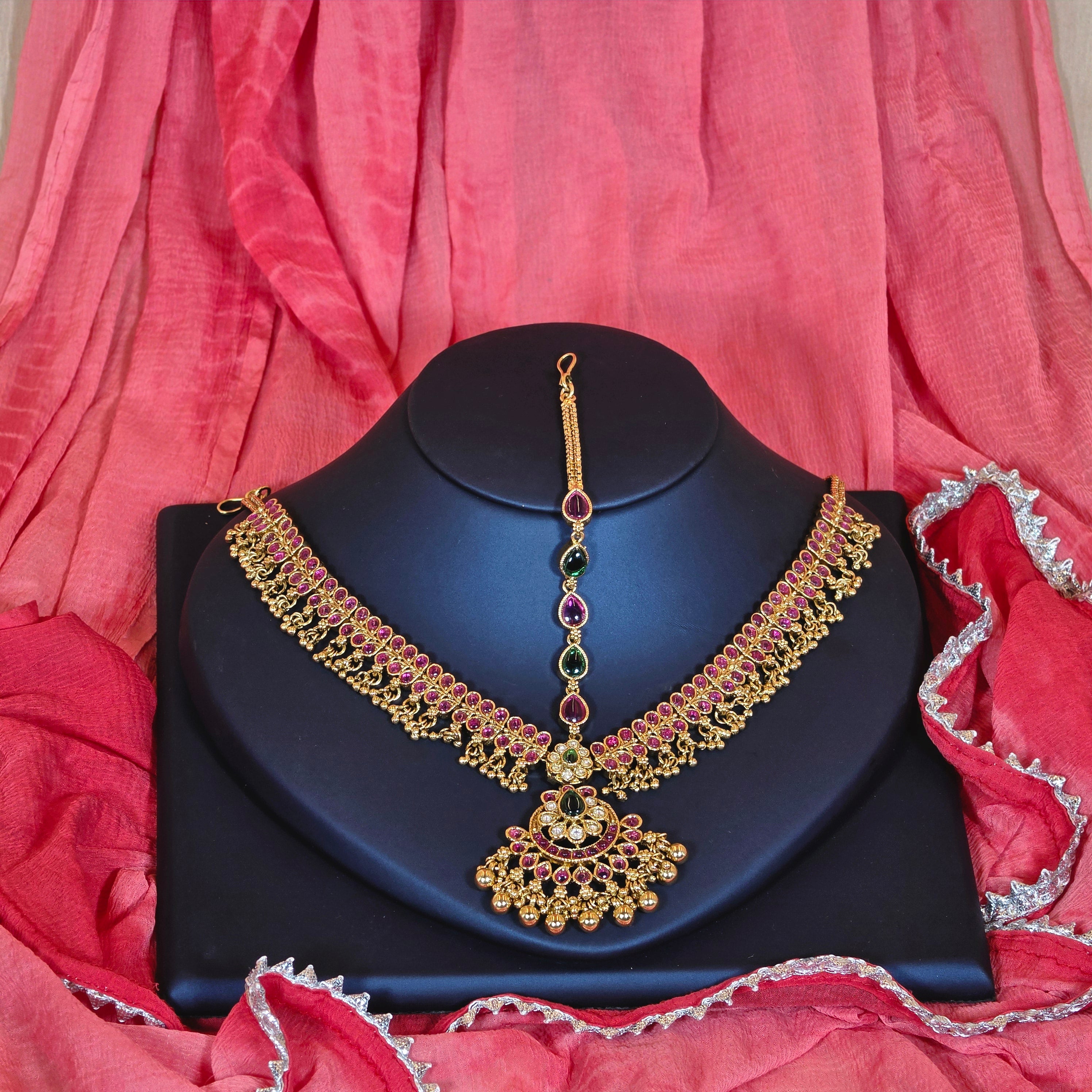 Kemp Floral Three Side Bridal Maangtikka with Gold Beads