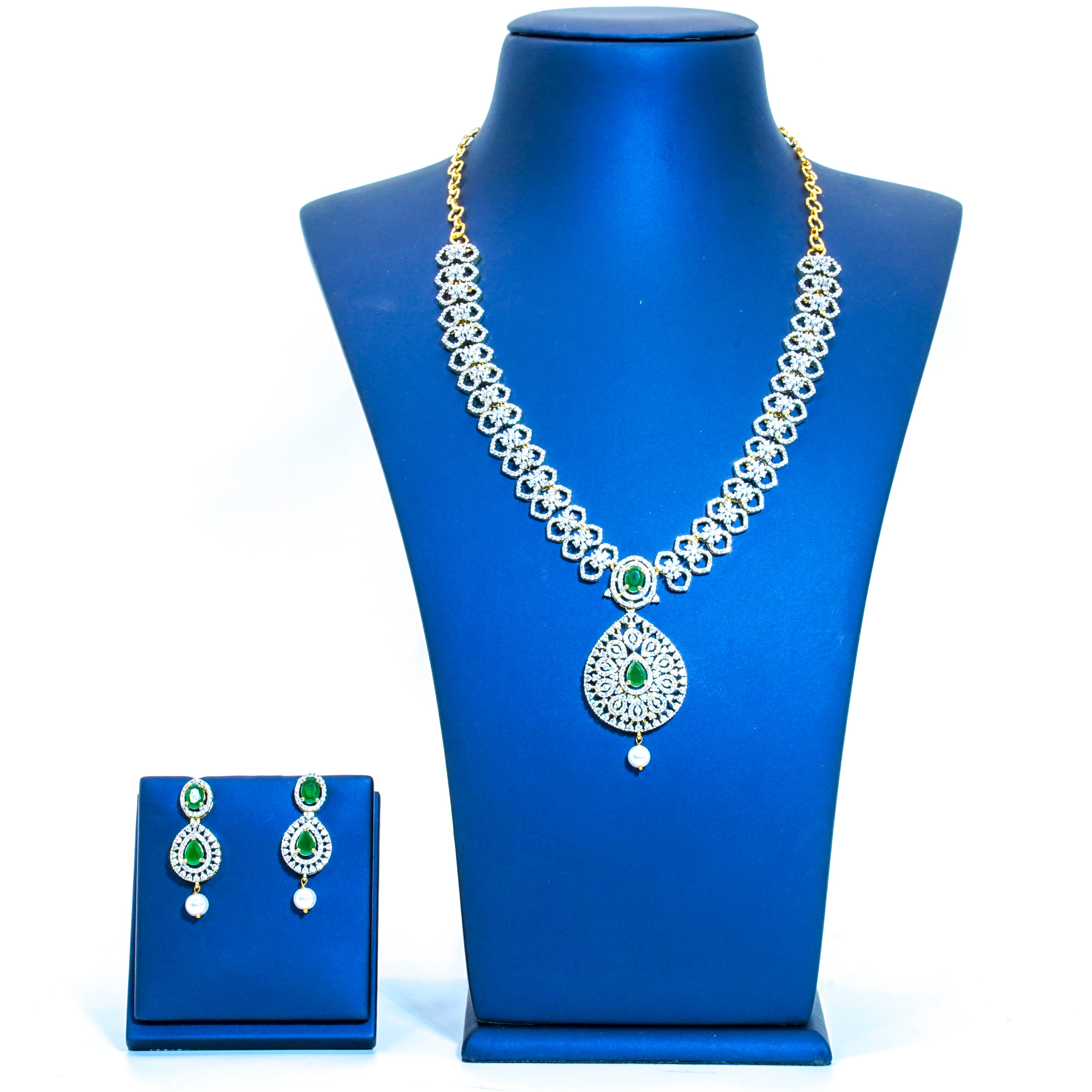 American Dimond Floral Design Emerald Stones Short Necklace