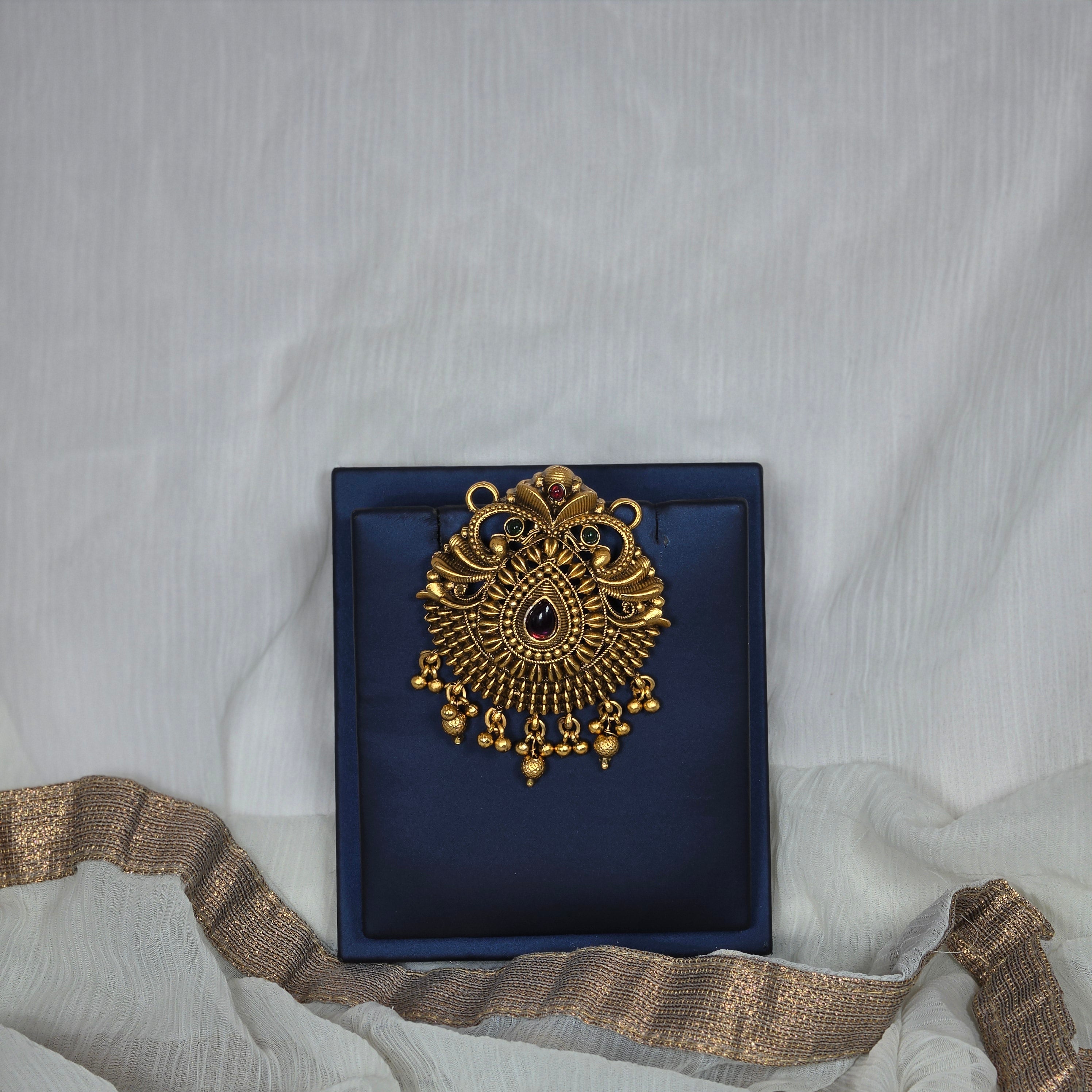 Radiant Gold Alike Hair Pin