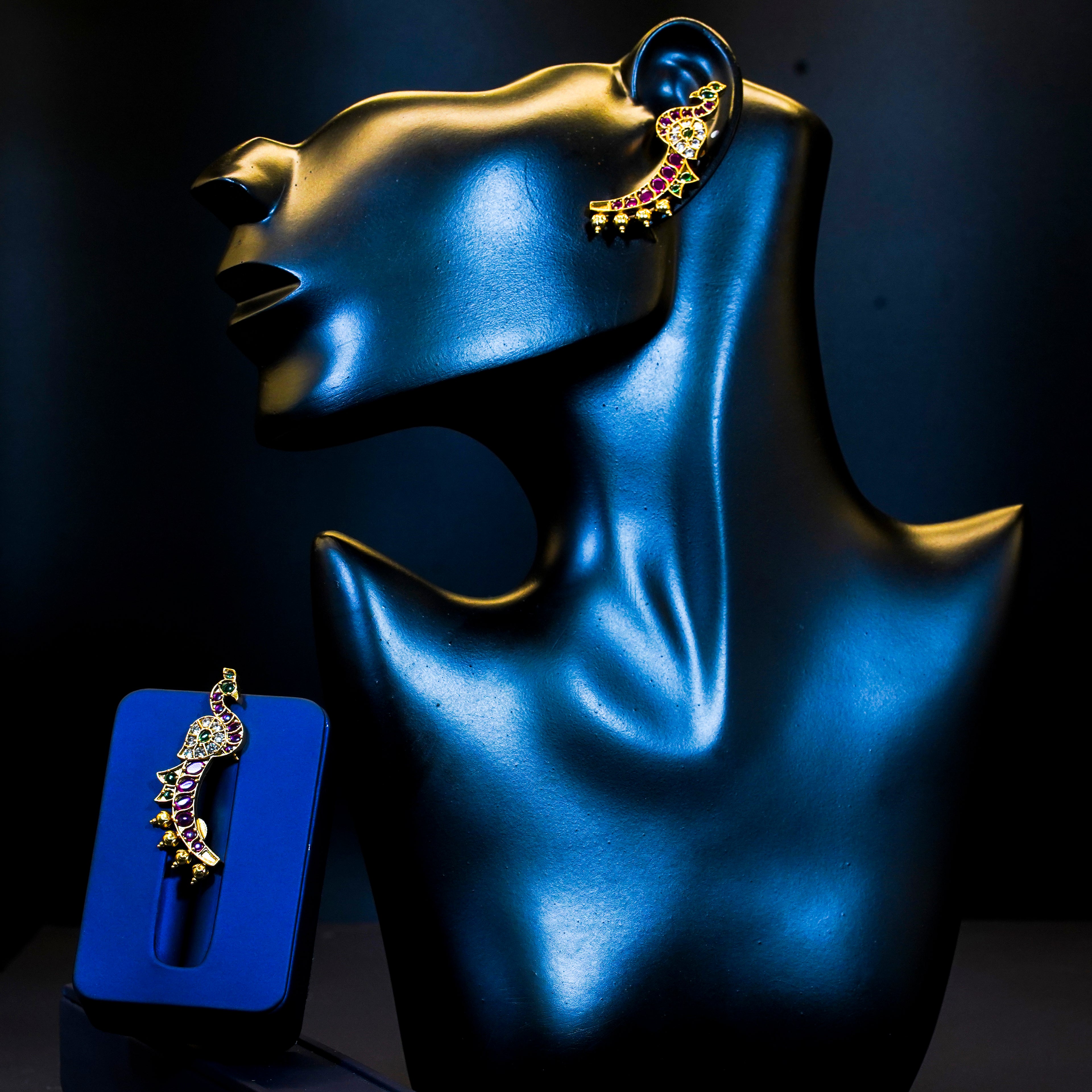 Peacock Design Kemp Earcuff
