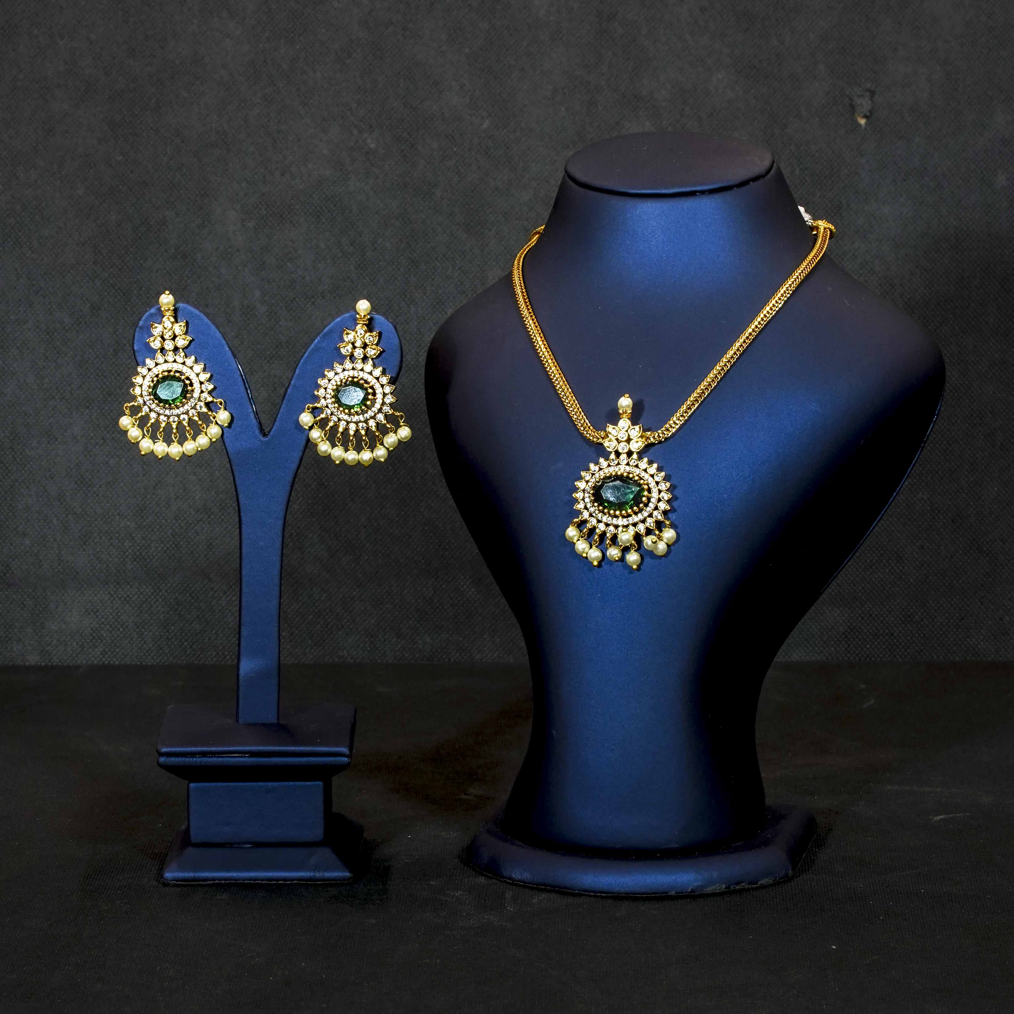 Gold Alike Emerald Stone Pendant Choker Necklace