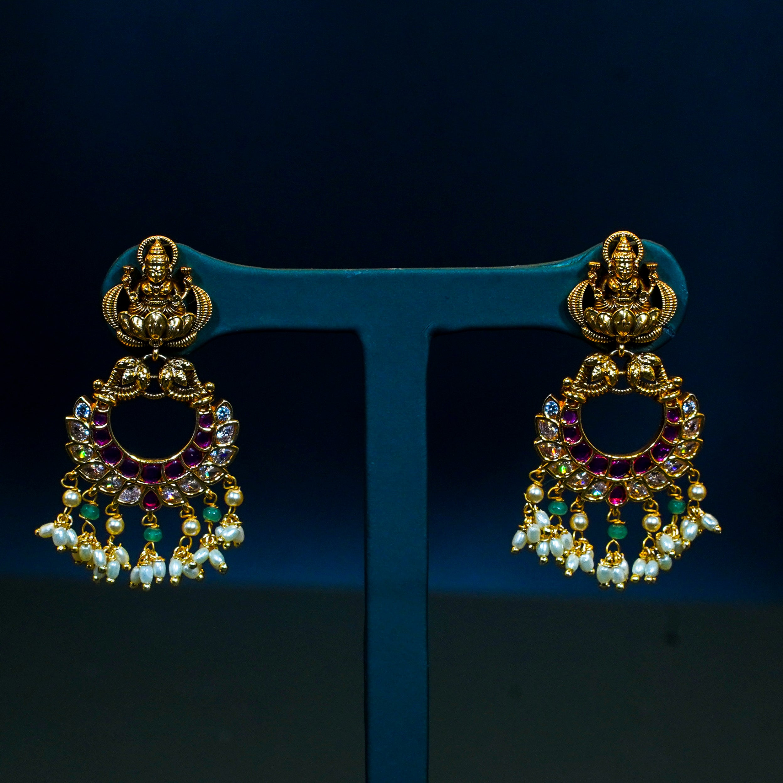 Exquisite Kemp Lakshmi Earrings with Pearls