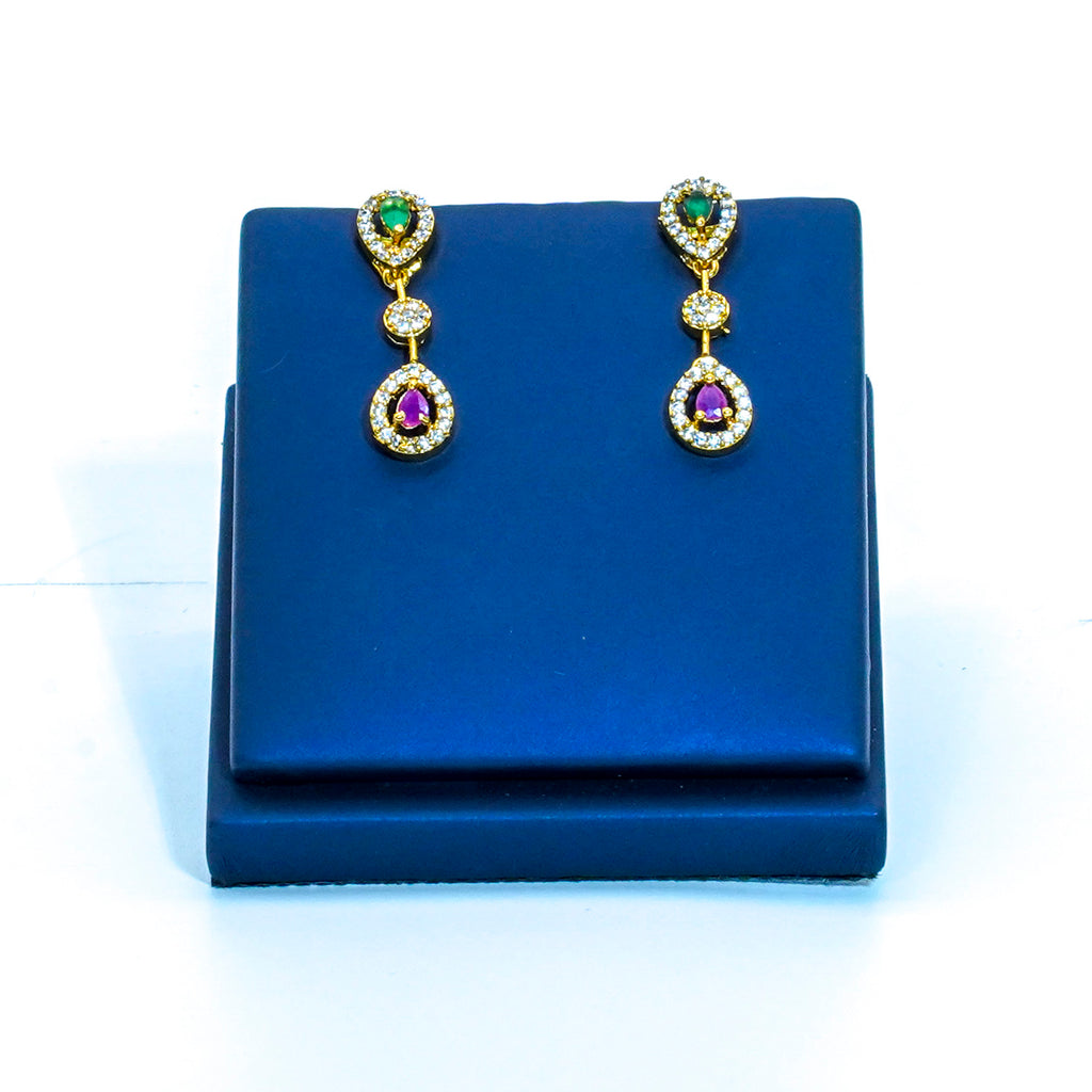 Short necklace, set with multiple stone colours. Ahankaraka AKSN12, view 3.