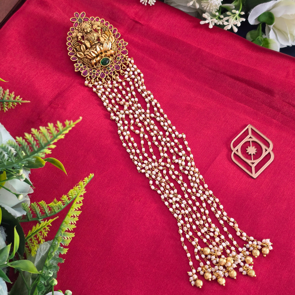 Jadabilla hair ornament, set with kemp, Lakshmi motif. Ahankaraka AKJB15.