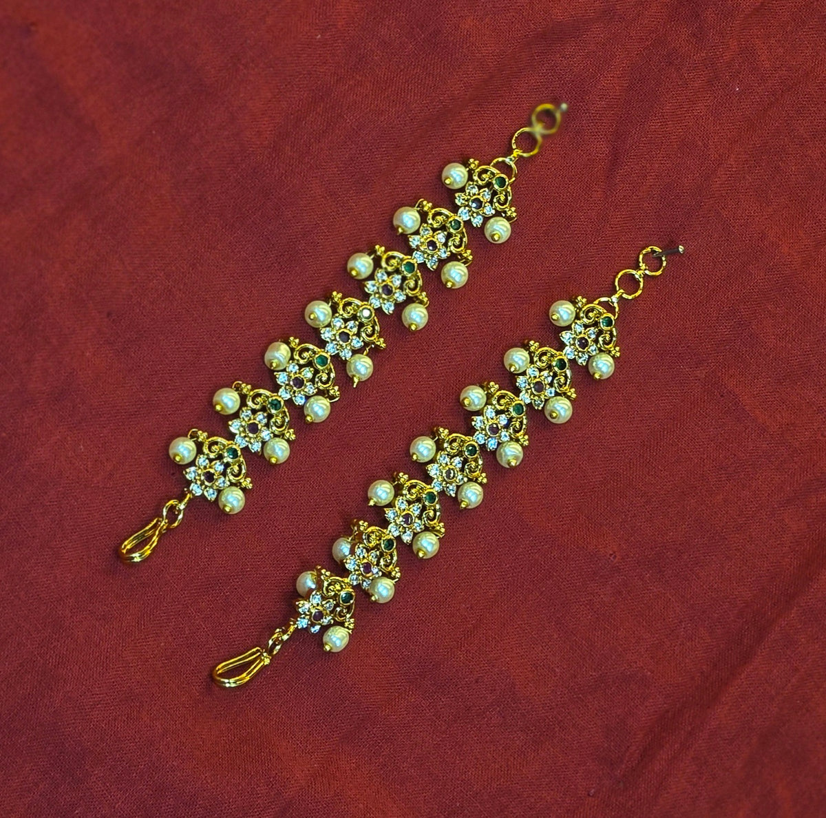 Ear chains. Flower Motif and Pearl Beads. Ahankaraka AKECH16.