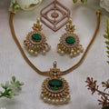 Choker necklace, set with emerald. Ahankaraka AKCK09.