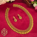 Long necklace, set with kemp and pearls, floral motif. Ahankaraka AKLN08.