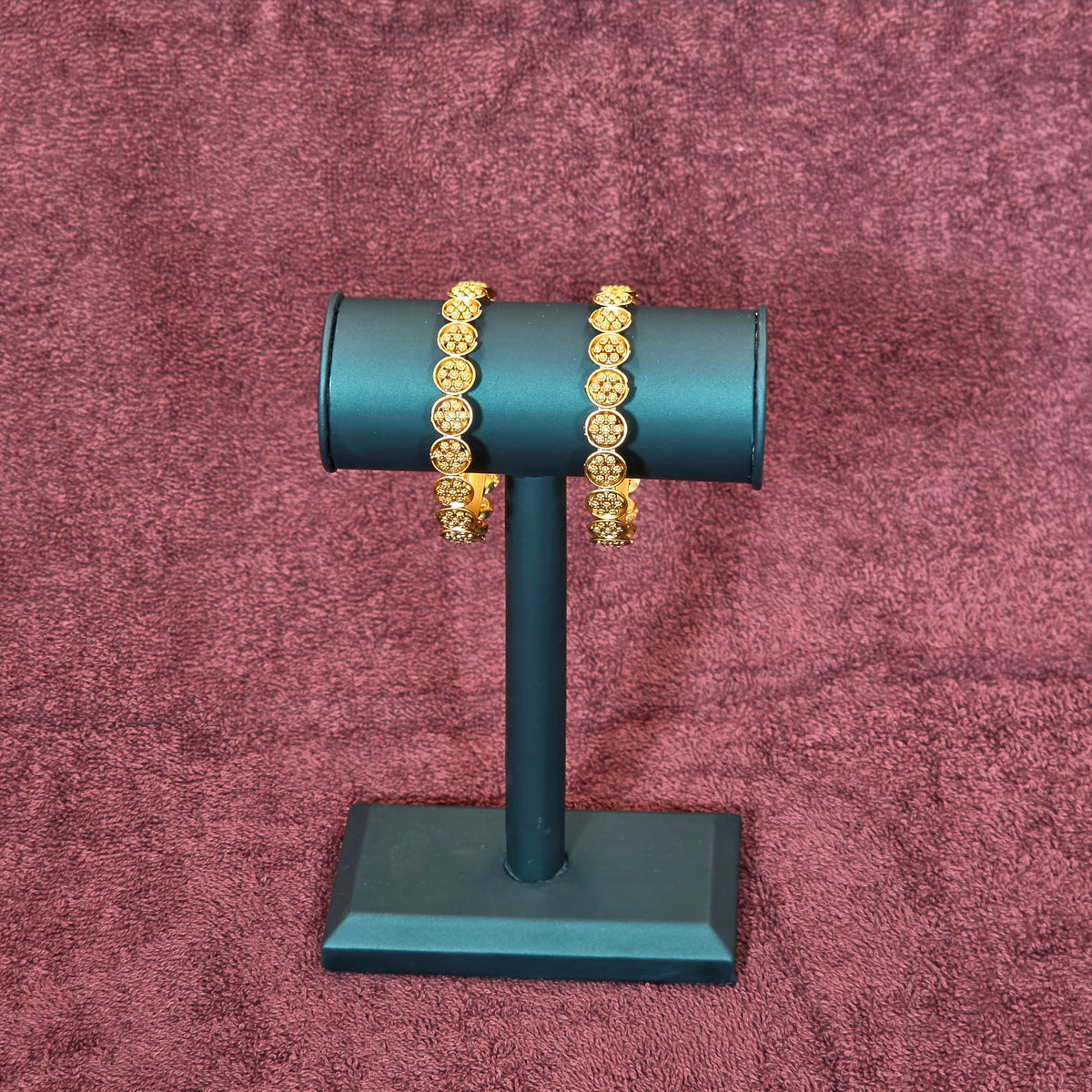 Bangles, floral motif. Ahankaraka AKBA110.